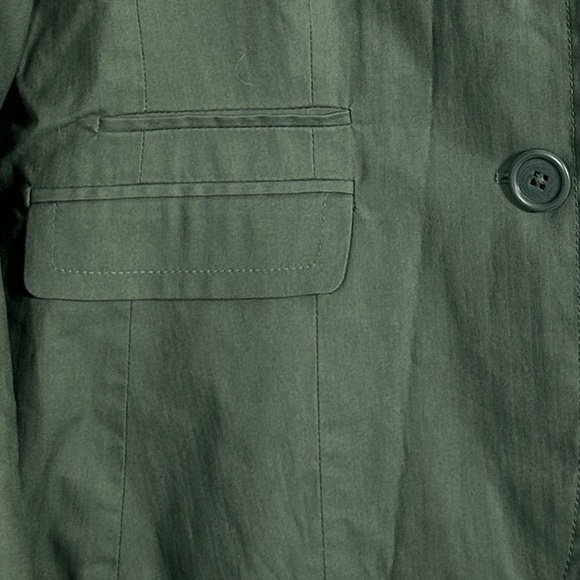 Gap size 14 lightweight green cotton jacket, button close, fall, casual, layer - Picture 4 of 13
